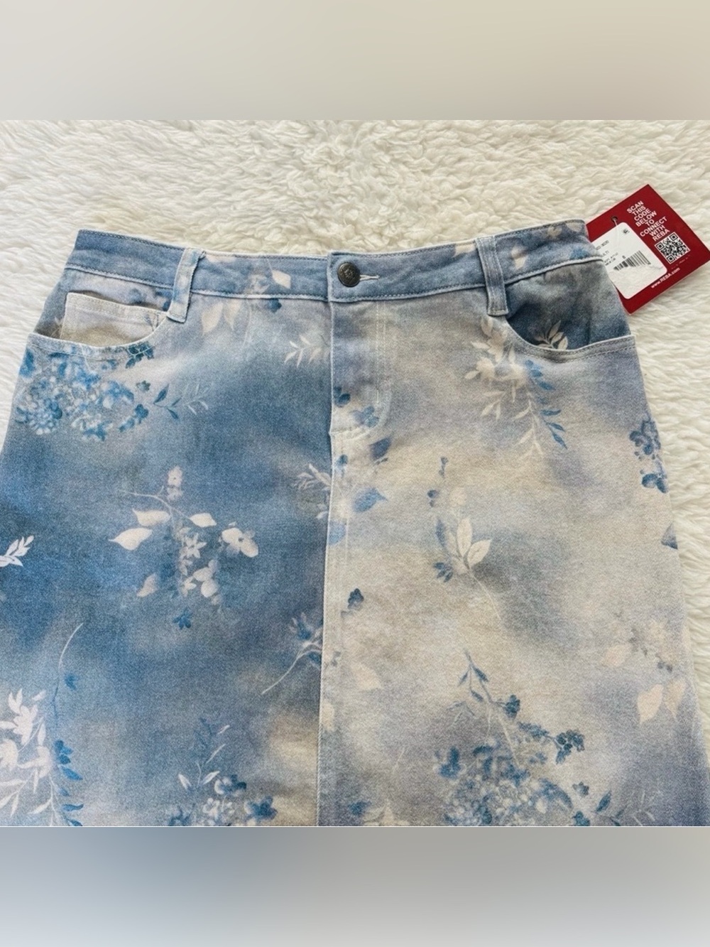 Reba Blue and Cream Floral Ombre A-Line Skirt - Picture 4 of 9